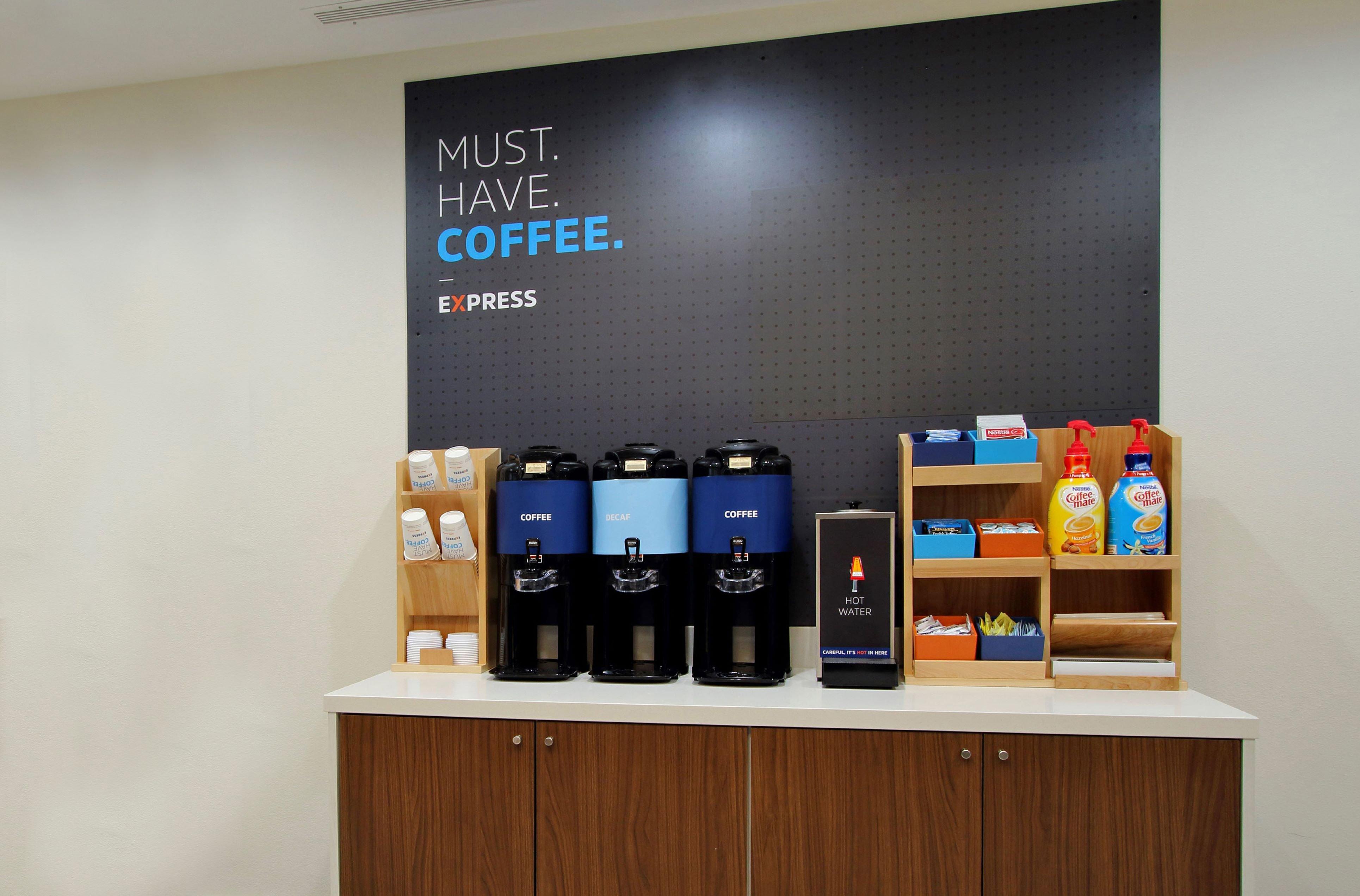 Holiday Inn Express & Suites Butler By Ihg Buitenkant foto